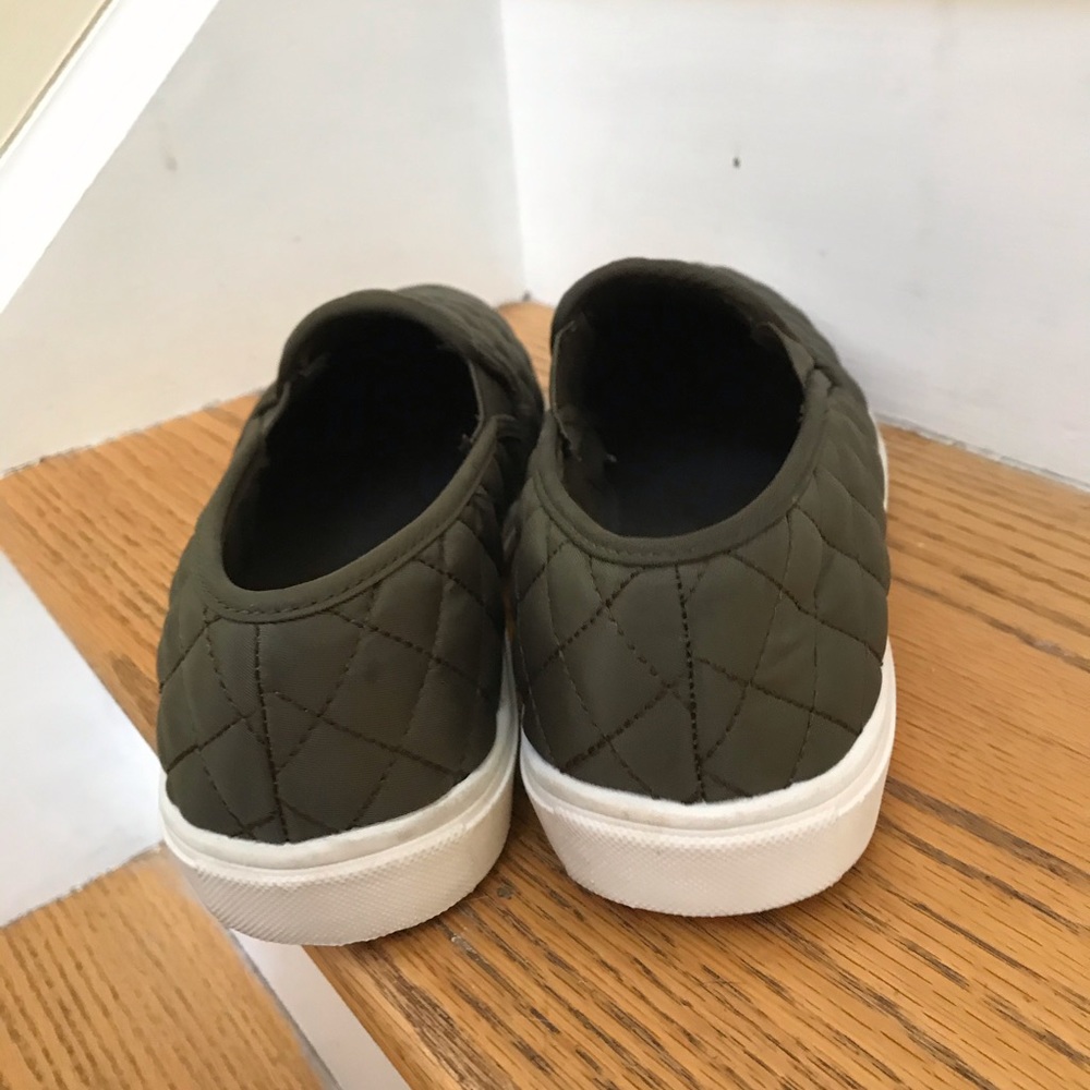 True and tru army green memory foam shoes size91/2 - Picture 5 of 6
